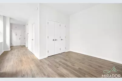 15 Park Row #11C, New York, NY 10038 - Photo 2