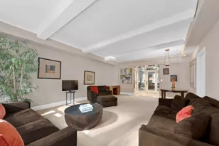 111 E 56th St, New York City, NY 10022 - Photo 2