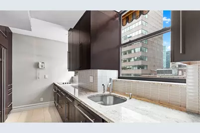 111 E 56th Street #1700, New York, NY 10022 - Photo 2