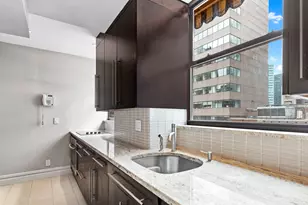 111 E 56th St, New York, NY 10022 - Photo 2