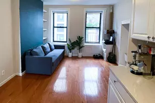 349 W 44th St, New York City, NY 10036 - Photo 2