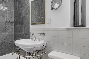 425 W 24th St, New York City, NY 10011 - Photo 6