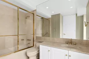 500 Park Ave, New York City, NY 10022 - Photo 10