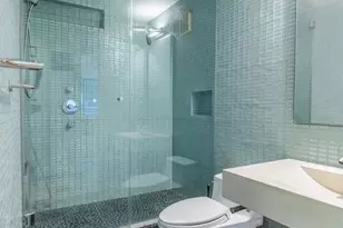 301 E 45th St, New York City, NY 10017 - Photo 6