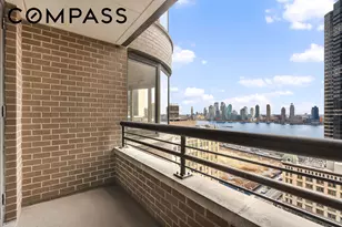 330 E 38th St, New York City, NY 10016 - Photo 6