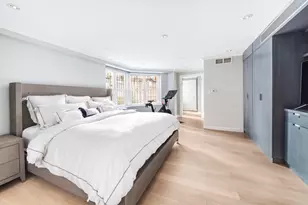 205 E 63rd St, New York City, NY 10065 - Photo 6