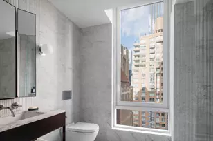 135 E 47th St, New York City, NY 10017 - Photo 6