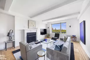 128 Central Park S, New York City, NY 10019 - Photo 2