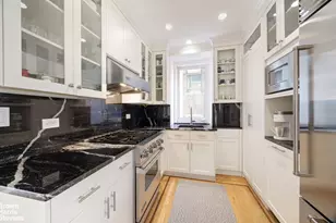 128 Central Park S, New York City, NY 10019 - Photo 10