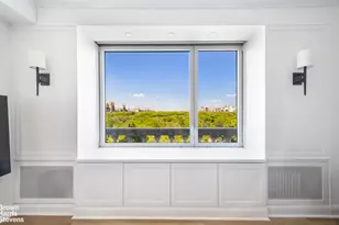 128 Central Park S, New York City, NY 10019 - Photo 2