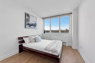 100 Riverside Blvd, New York City, NY 10069 - Photo 6