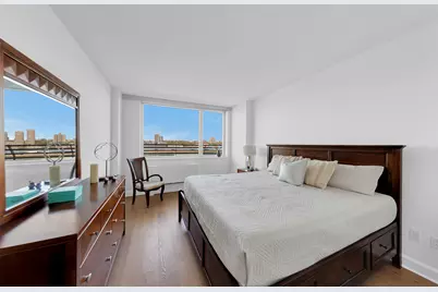 100 Riverside Boulevard #5H, New York City, NY 10069 - Photo 4