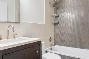 212 E 47th St, New York City, NY 10017 - Photo 6