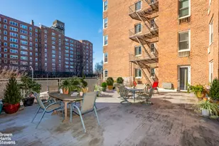 629 Kappock St, New York City, NY 10463 - Photo 8