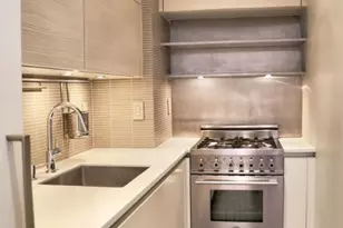 211 E 18th St, New York City, NY 10003 - Photo 12