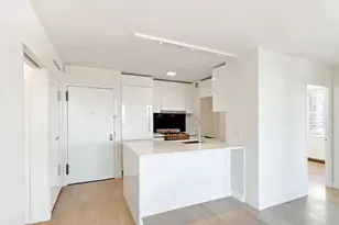 301 W 53rd St, New York City, NY 10019 - Photo 4