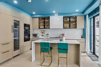 327 E 22nd Street #THEAST, New York City, NY 10010 - Photo 4