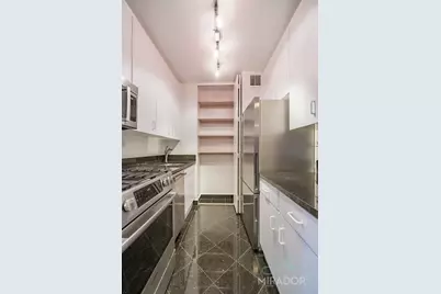 145 W 67th Street #7J, New York City, NY 10023 - Photo 2