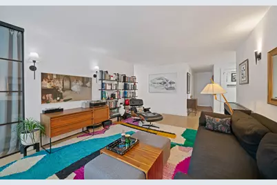 196 E 75th Street #3F, New York City, NY 10021 - Photo 2
