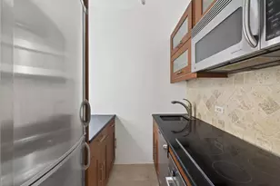 348 W 56th St, New York, NY 10019 - Photo 2