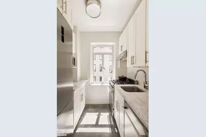 20 E 35th Street #9N, New York City, NY 10016 - Photo 4