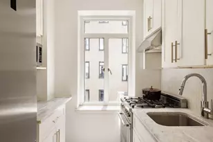 20 E 35th St, New York City, NY 10016 - Photo 4