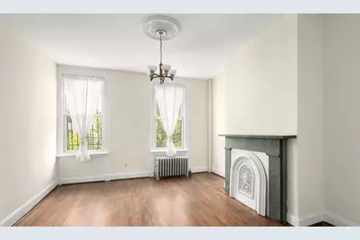 70 Jefferson Street, New York City, NY 11206 - Photo 6