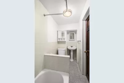 70 Jefferson Street, New York City, NY 11206 - Photo 10