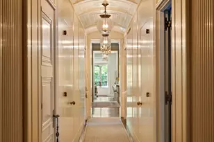 2 E 70th St, New York City, NY 10021 - Photo 16