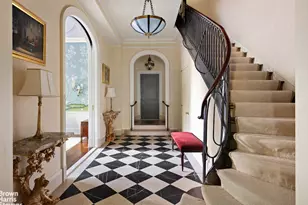 2 E 70th St, New York City, NY 10021 - Photo 8