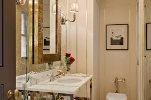 2 E 70th St, New York City, NY 10021 - Photo 8