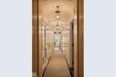 2 E 70th Street #MAISONETTE, New York City, NY 10021 - Photo 16