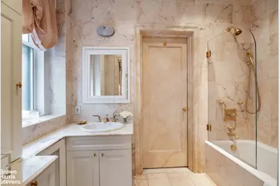 470 Park Avenue #3B, New York City, NY 10022 - Photo 6