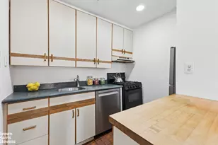 31 Pierrepont St, New York City, NY 11201 - Photo 6