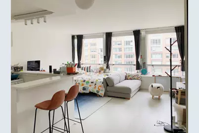 300 E 33rd Street #4E, New York City, NY 10016 - Photo 2