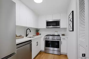 407 E 12th St, New York City, NY 10009 - Photo 2