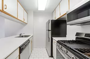 200 Rector Pl, New York City, NY 10280 - Photo 6