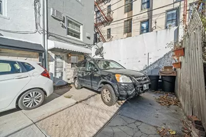 9315 Lafayette Walk, New York City, NY 11209 - Photo 12