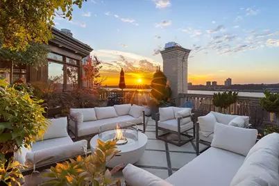 25 Riverside Drive, New York, NY 10023 - Photo 18