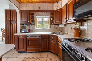 51-05 74th St, New York City, NY 11373 - Photo 6