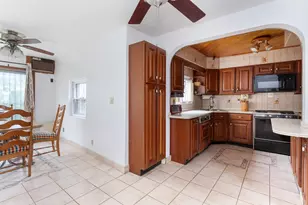 51-05 74th St, New York City, NY 11373 - Photo 4