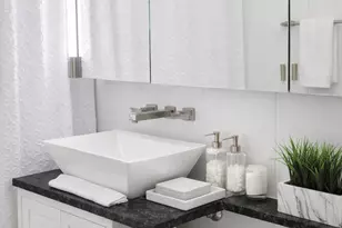 305 E 40th St, New York, NY 10016 - Photo 8