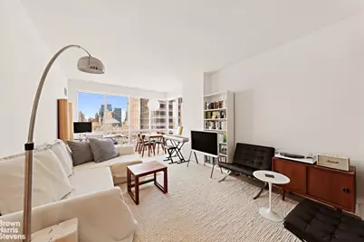 350 W 42nd Street #26D, New York, NY 10036 - Photo 2