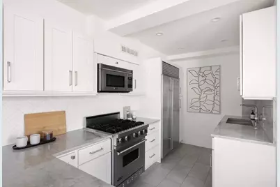 435 E 76th Street #PHB, New York, NY 10021 - Photo 18