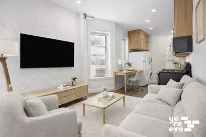 325 W 21st Street #15, New York City, NY 10011 - Photo 2