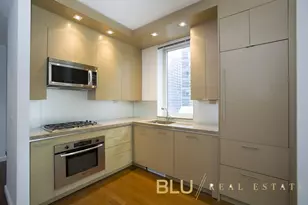 1600 Broadway, New York City, NY 10019 - Photo 2