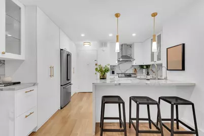 7 E 14th Street #428, New York, NY 10003 - Photo 2