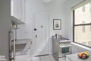 425 E 51st St, New York, NY 10022 - Photo 4
