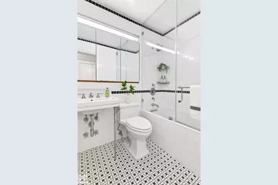 20 E 35th Street #3N, New York City, NY 10016 - Photo 8