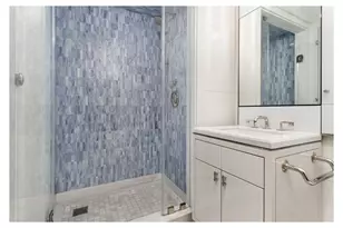 21 E 61st St, New York, NY 10065 - Photo 8